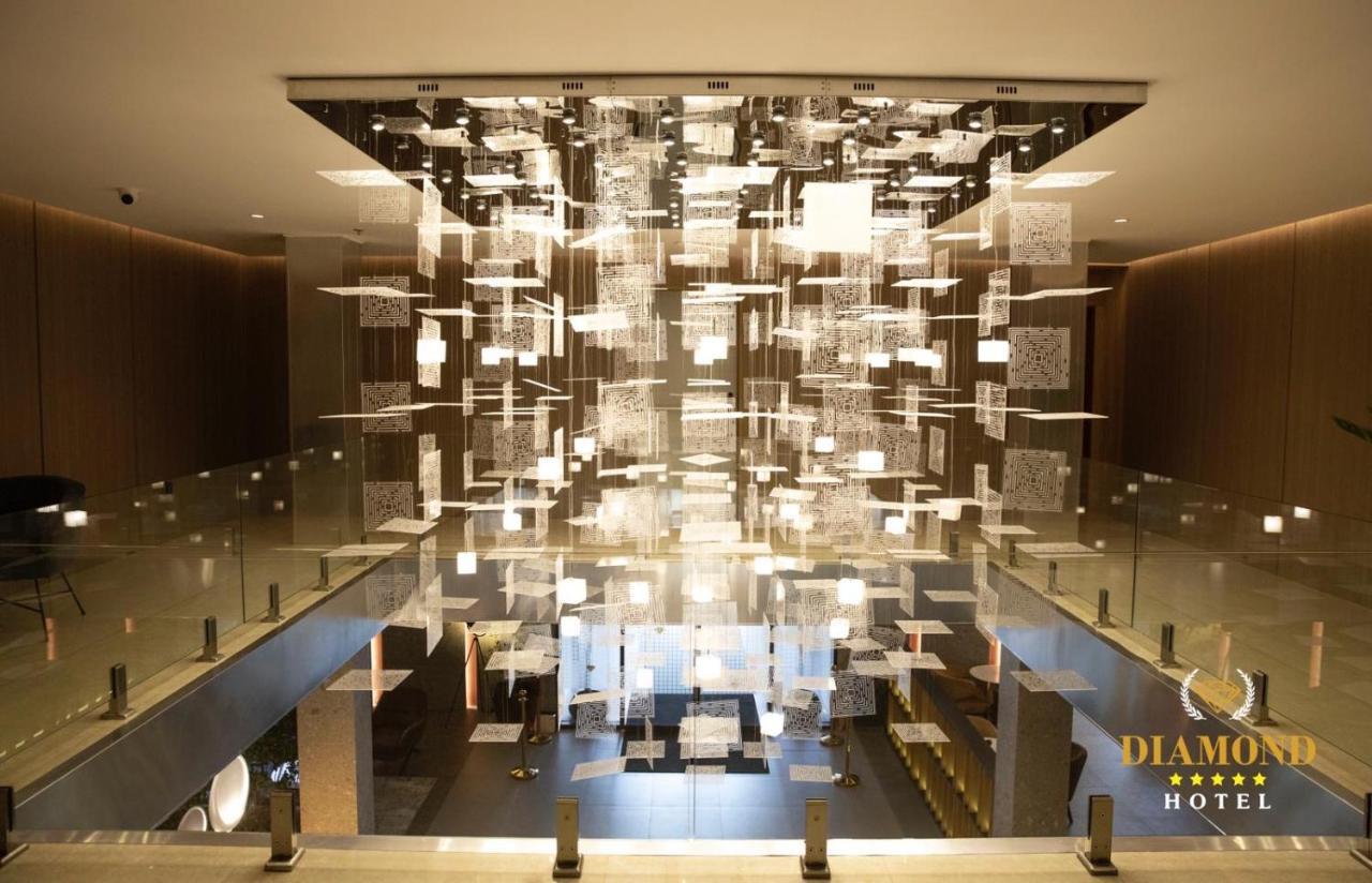 Hotel Diamond Prishtina Pristina Extérieur photo Lobby