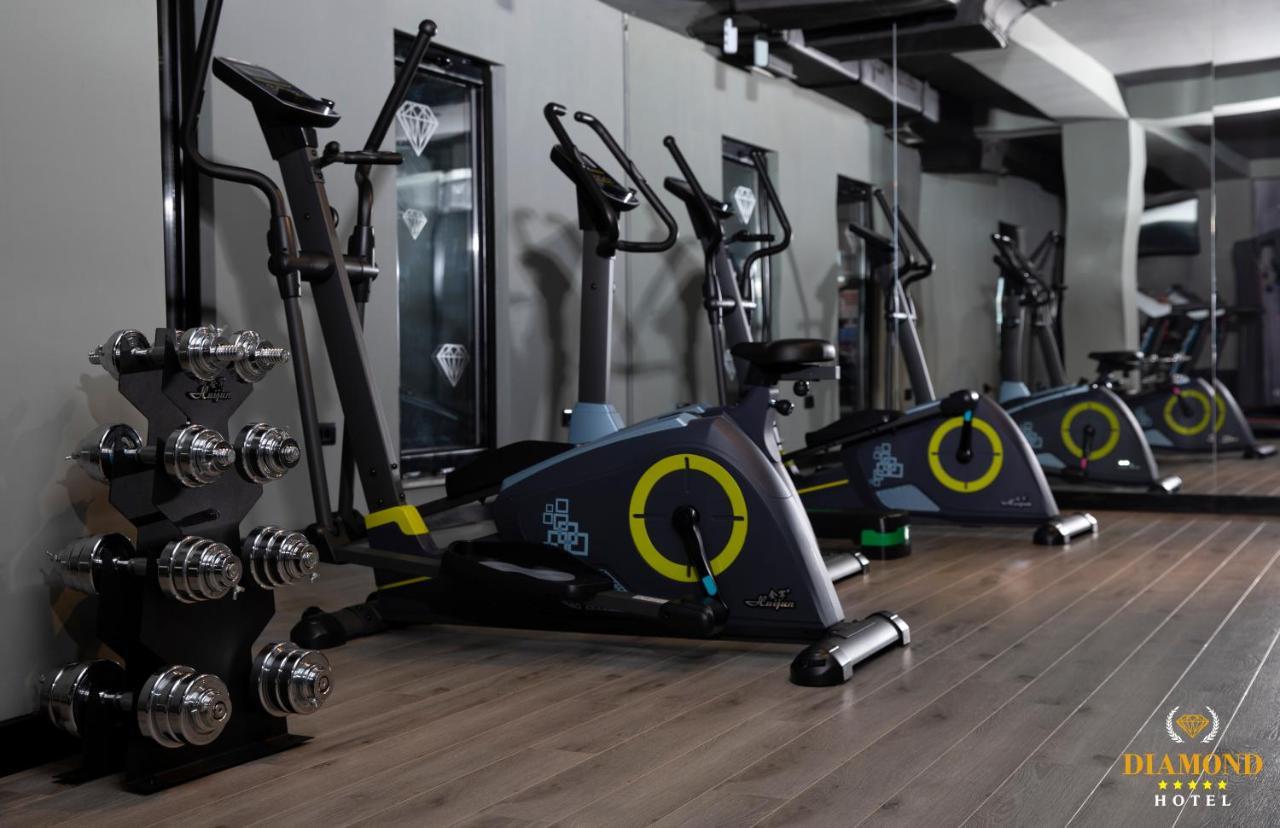 Hotel Diamond Prishtina Pristina Extérieur photo Elliptical cross trainer