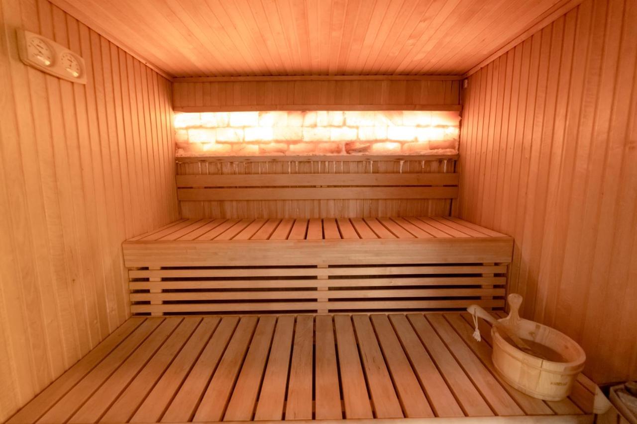 Hotel Diamond Prishtina Pristina Extérieur photo A Finnish sauna